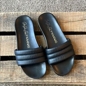 Kaanas X Jessie James Decker Timo Chunky Black Leather Pool Slides size 7